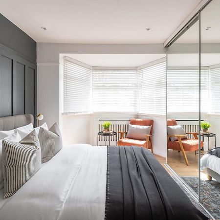 Large Luxury Solihull House - The Residence - Close To Nec - Sleeps 9 외부 사진