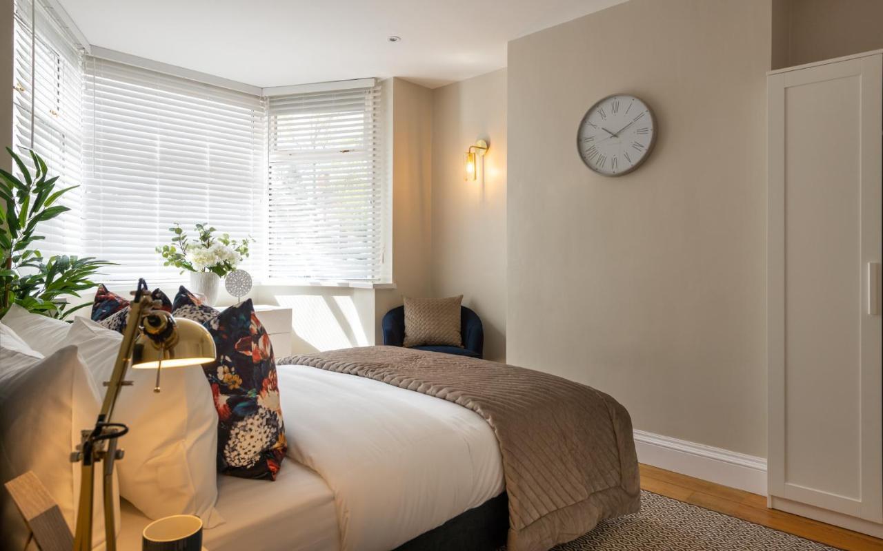 Large Luxury Solihull House - The Residence - Close To Nec - Sleeps 9 외부 사진