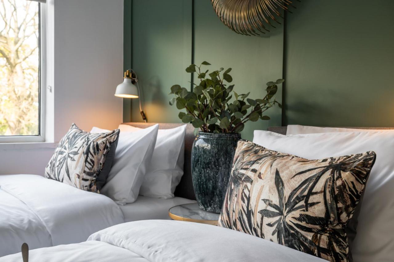 Large Luxury Solihull House - The Residence - Close To Nec - Sleeps 9 외부 사진