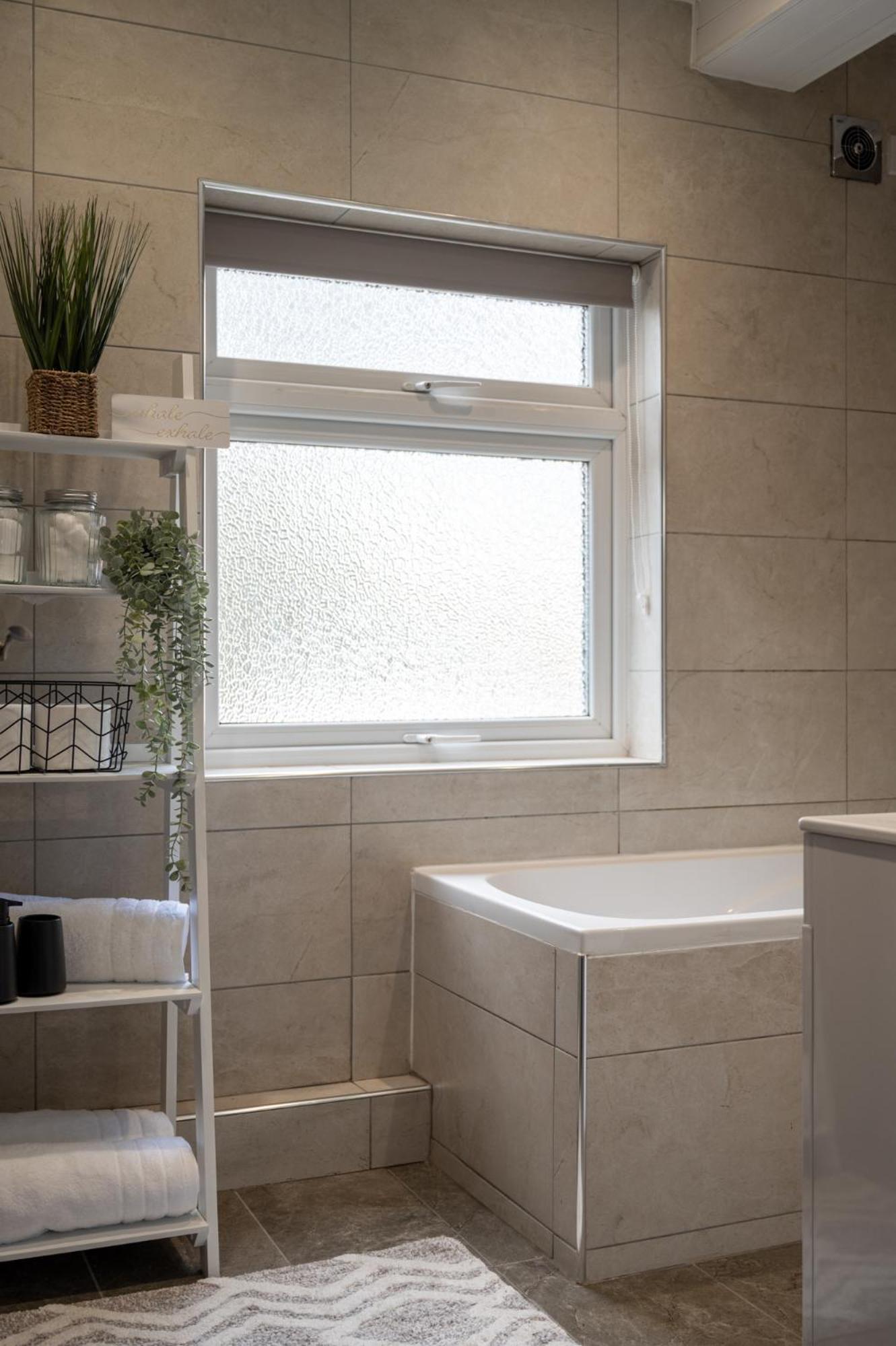 Large Luxury Solihull House - The Residence - Close To Nec - Sleeps 9 외부 사진